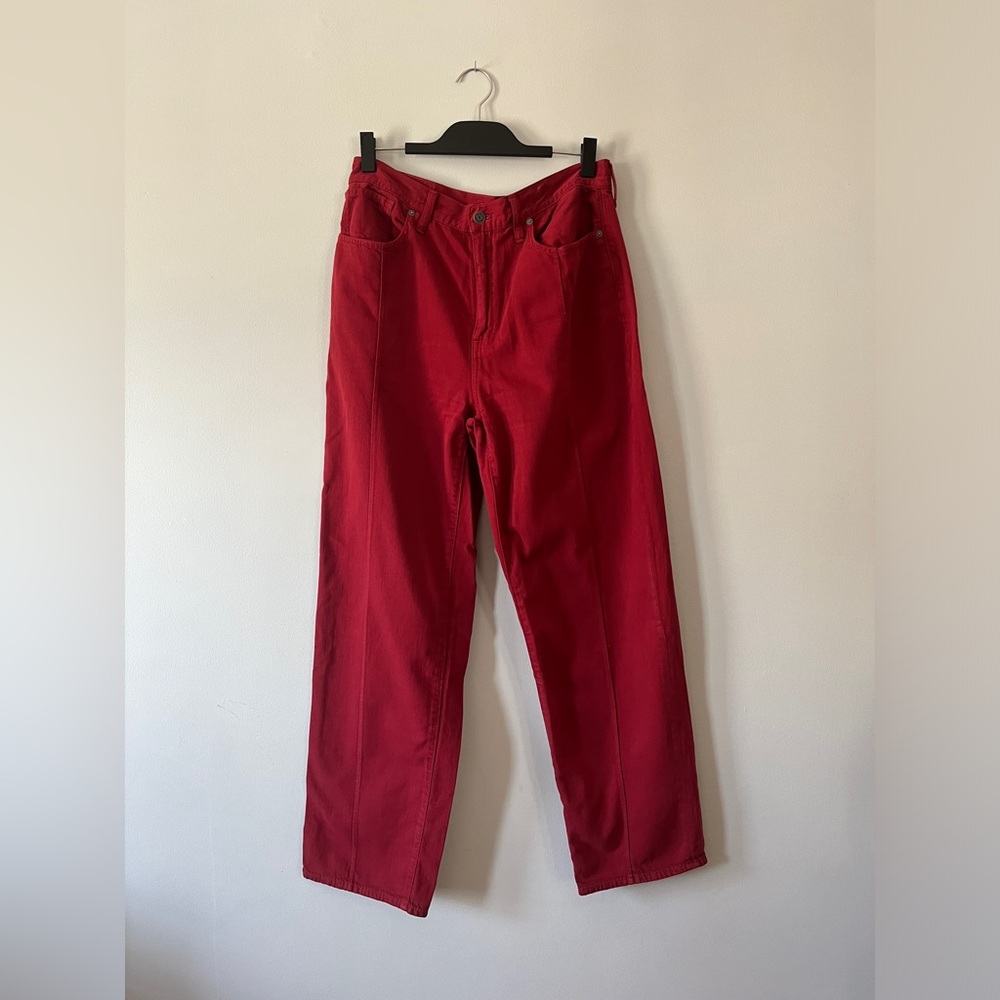 Madewell Baggy Straight Jeans in Garnet